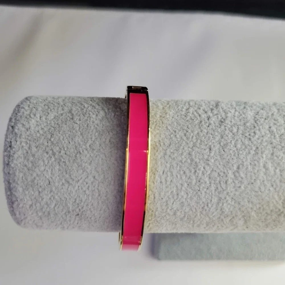 Kate Spade New York Tickled Pink Enamel Bangle Hinge Bracelet Gold Tone 6.5" - Picture 9 of 9